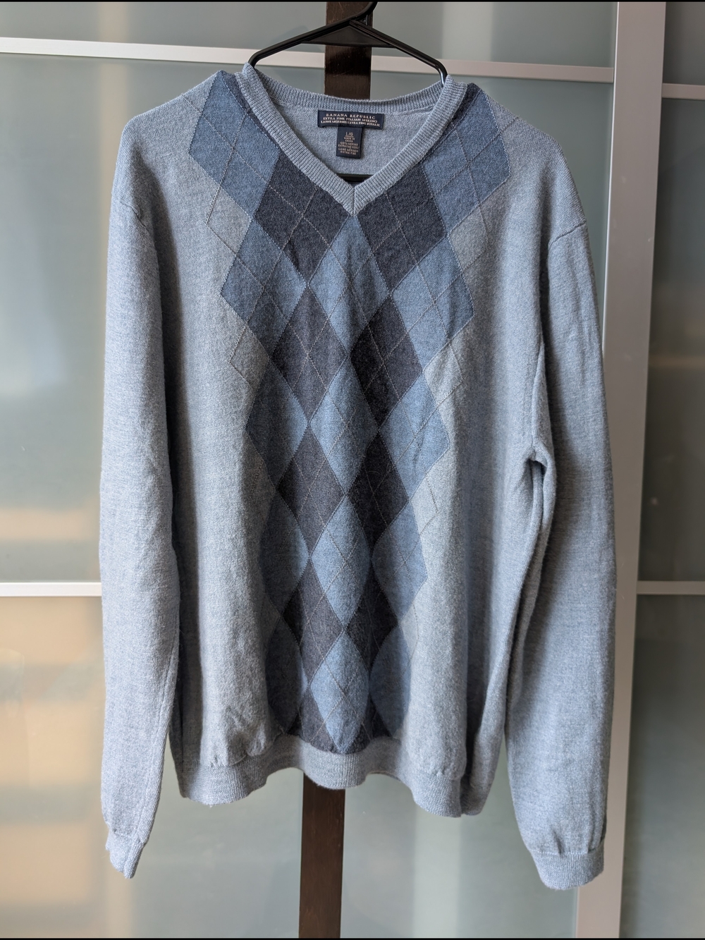 🐑Banana Republic Light Blue & Charcoal Merino Fine Wool V-Neck Sweater - Large
